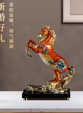 珐琅彩金色骏马摆件一马当先马到成功现代家居办公室桌面装饰品