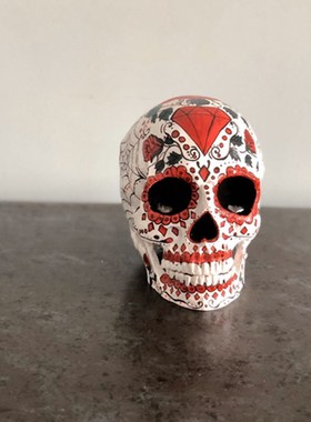 万圣节骷髅头手绘彩色摆件装饰品个性礼物酒吧纹身店拍照道具万