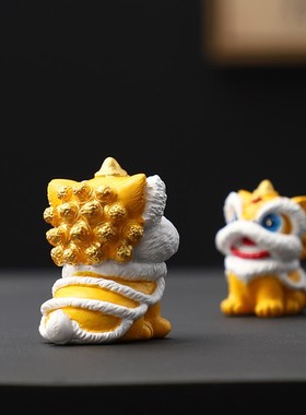 国风黄色喜庆醒狮小摆件高级感小众桌面装饰工艺品创意生日礼物