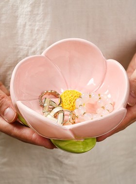 陶瓷郁金香入户玄关摆件钥u匙收纳摆件进门高级感置物架鞋柜装饰