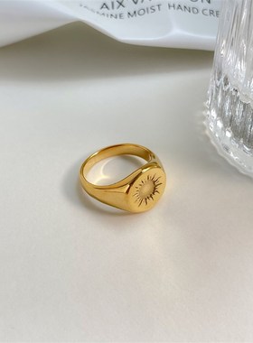 太阳之神!洗手洗澡不用r摘力量感金币圆牌戒指圆币气质大方欧美感