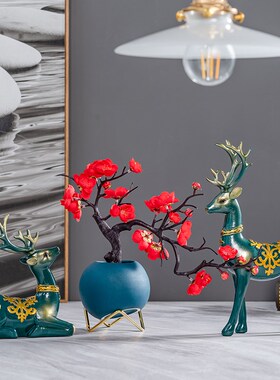 现代轻奢麋鹿摆件家居客厅电视柜酒柜装饰花瓶玄关树脂招财梅花鹿
