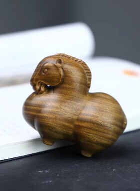 绿檀木雕唐马手把件实木雕生肖小马挂件摆件装饰马到成功公仔玩偶
