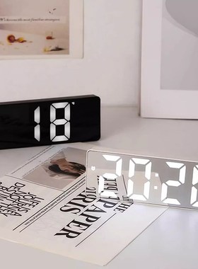 MOLA.Lyle.摆件LED时钟创意ins桌面学生宿办公室装饰品  莱尔