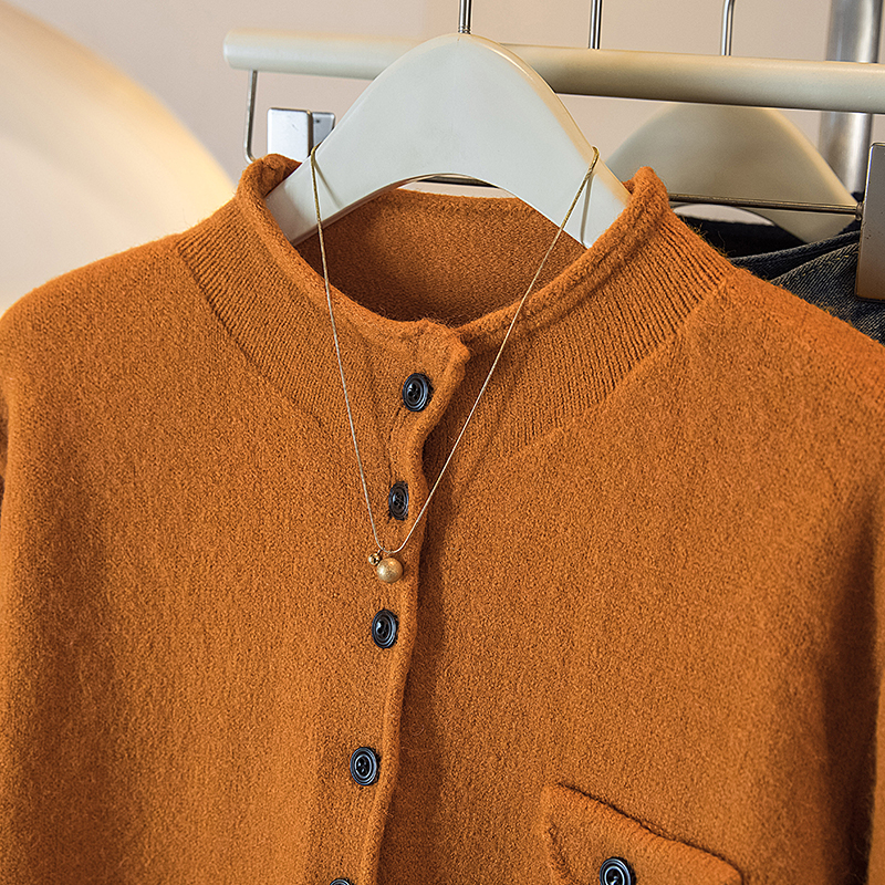 实拍大码女装秋冬新款韩系圆领单排扣针织洋气百搭显瘦毛衣外套 - 图1