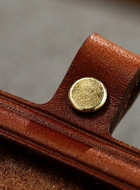 新非遗唐卡藏式包壳手工牛形皮壳随身吊坠挂件金刚杵嘎乌盒皮套