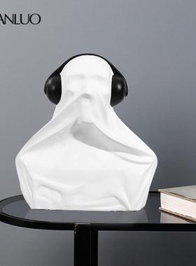 简约现代脂树人物雕塑意摆软装饰9000-93品家居书件房售创楼处装