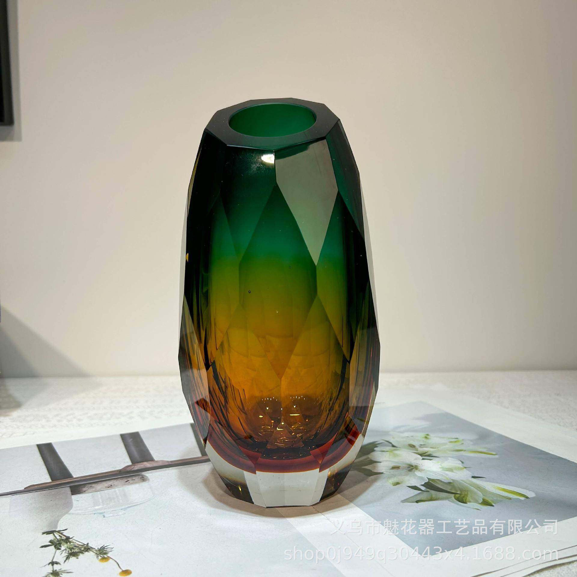 现代轻奢风双拼色手工琉璃花瓶家居样板房高级感软装钻石切割花器,淘宝优惠券,粉丝福利购,淘宝优惠卷