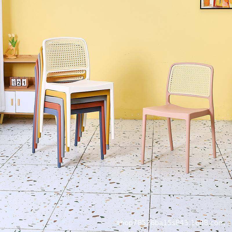 仿藤编椅简约餐椅可叠放复古风编藤式塑料靠背椅家用庭院凳子,淘宝优惠券,粉丝福利购,淘宝优惠卷