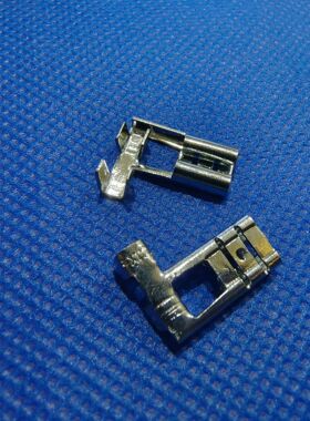 6.3旗形鸡爪插簧250弯型亚光端子接线压线铜件端子连接器