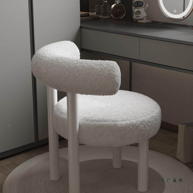 化妆凳轻奢感妆凳女室生卧梳子妆台梳65930凳衣帽间化妆椅美甲椅,淘宝优惠券,粉丝福利购,淘宝优惠卷