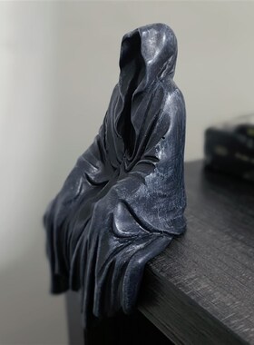 给桌面增加神秘感创意神秘黑衣人摆件礼物 暗黑系桌面摆件