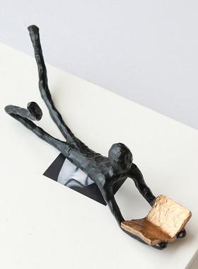 雕简约轻厅奢抽象人物塑HJH趴件姿读书人摆客酒柜艺术高档摆设装