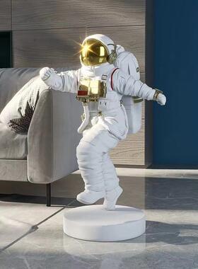 斯堪的纳维亚创意宇航员客厅电视橱柜装饰家居配件入口门廊宇航员