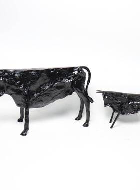 现摆代简约合金几抽象铸铁牛雕塑件样客板房新中式BJ00104北欧厅