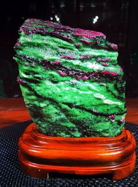 天然红绿宝石原石矿物奇石玉石宝石观赏石桌面装饰送礼收藏摆件