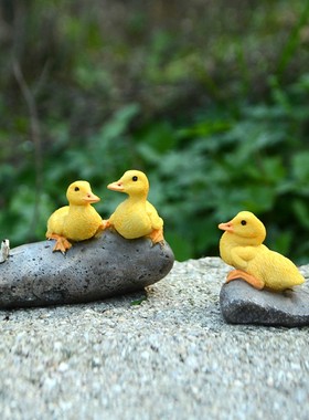 创意小黄鸭子摆件可爱树脂仿真动物微景观假山花盆盆栽装饰万圣节