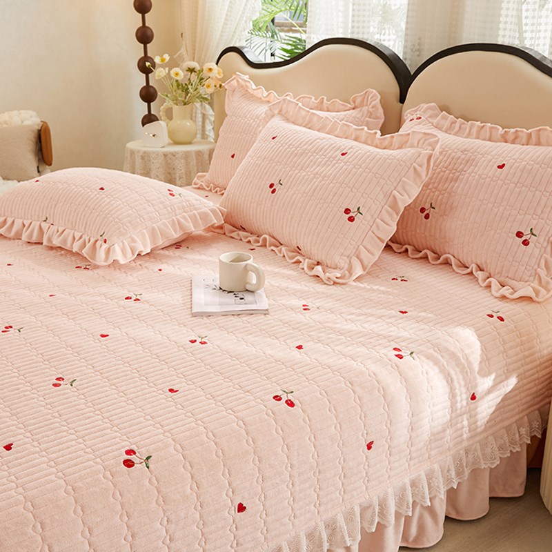 高端刺绣床盖三件柔软亲肤加绒加厚珊瑚绒公主风床单单件 - 图2