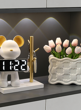 创意暴力熊玄关摆件家居饰品客厅电视柜装饰桌面摆设电子数字时钟