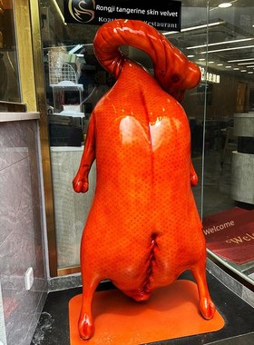 卡通发光烧鹅玻璃钢雕塑商场餐厅烤鸭店大排档装饰打卡拍照大摆件