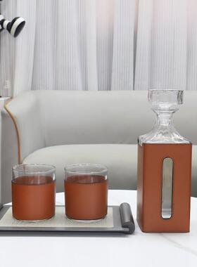 现1062代简约创意装皮革玻璃酒器摆件客厅餐厅酒吧店台醒软家居装