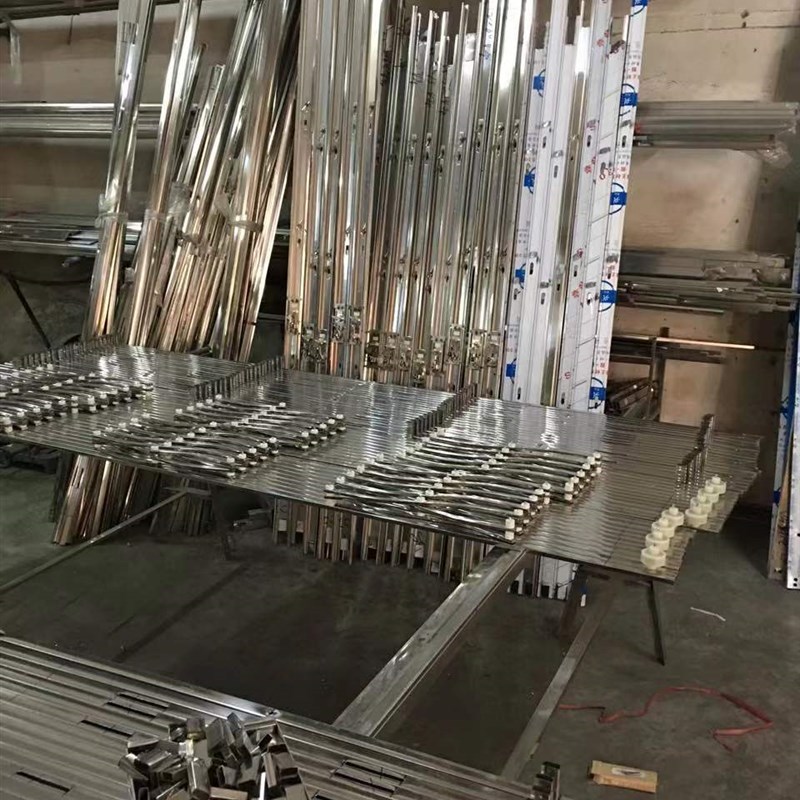 30 stainless steel sliding gate outdoor telescopic folding entrance door balcony sliding door ventilation anti-theft doors and windows