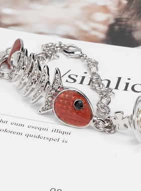 【官网正品】西太后新款鱼骨架吊坠薇薇安土星珍珠手链明星款