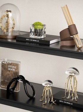 中古风客厅背景墙摆件办公室展示柜酒柜博古架高级感软装搭配桌面