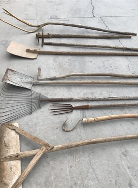民俗怀旧老物件老旧农具农耕工具架子木叉锄头农家院装饰道具摆件