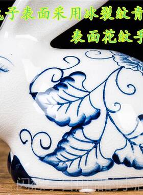 正品兔子摆件陶艺瓷饰品创意可爱客厅兔设子摆景德镇青花手兔绘子