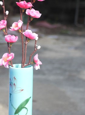 创意家居办公电脑桌青瓷花瓶插梅花艺术窗台玄关儿童房床头柜摆件