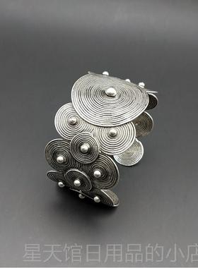 正品苗族银质手，炼古民族丝质炼，个性霸气手炼，精致简约的手工