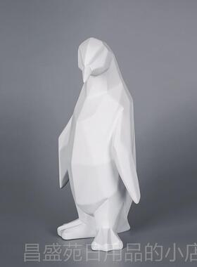 高档北欧树家脂摆件艺品 居办公室简约创动物大企鹅饰品工意潮流