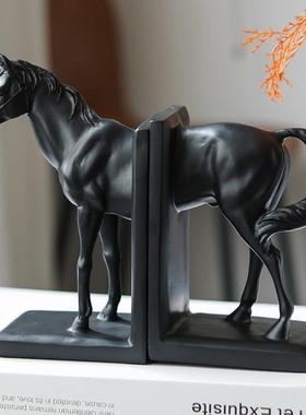 新中式复古艺术俊马书档摆件书房书柜书桌创意动物书靠样板房饰品