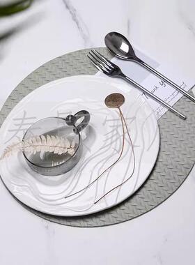 浅绿色陶瓷西式摆台餐具样板间软装设计搭配餐盘组合极简感简约