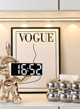 摆放式时钟暴力熊摆件客厅家居电视柜酒柜玄关装饰品台式闹钟智能