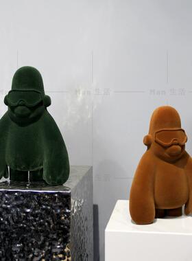 轻奢卡通仔创意眼镜猩猩儿电童房装饰公样柜板EQJ间视书房软装摆