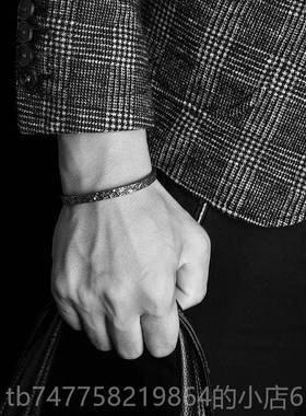 正品采购产女“黑色战士”25纯银手炼的男人，覆古时尚的手炼，黑