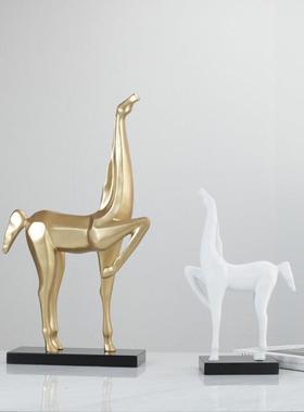 现代新中式黑色马房雕NEN塑摆件样板售处客厅房玄楼关书书架软装