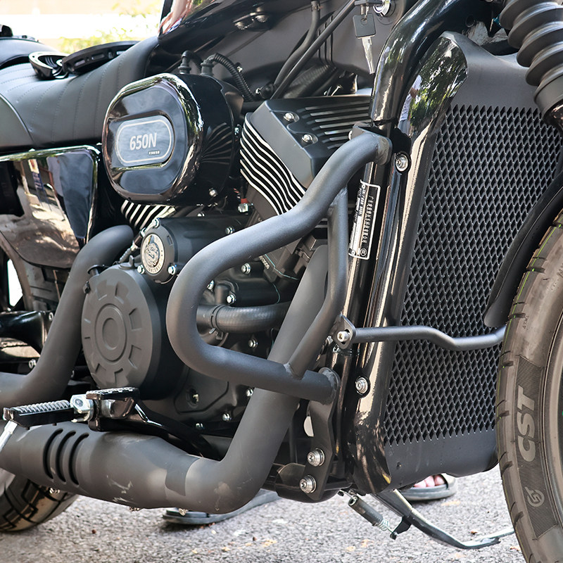 适用于香帅650N改装发动机保险杠 靠背货架快拆边包一体靠背改装 - 图0