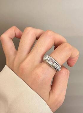 欧美夸张冷淡风金属花朵戒指女小众高级感锆石食指戒个性百搭指环