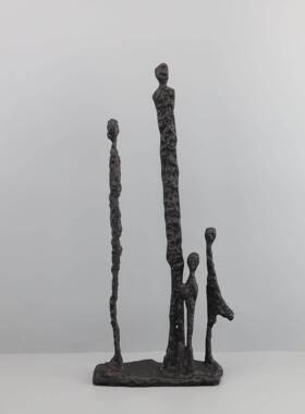 新式创意铸黑色铁人中摆件样板电视柜卧室书房客厅0541桌房面玄关