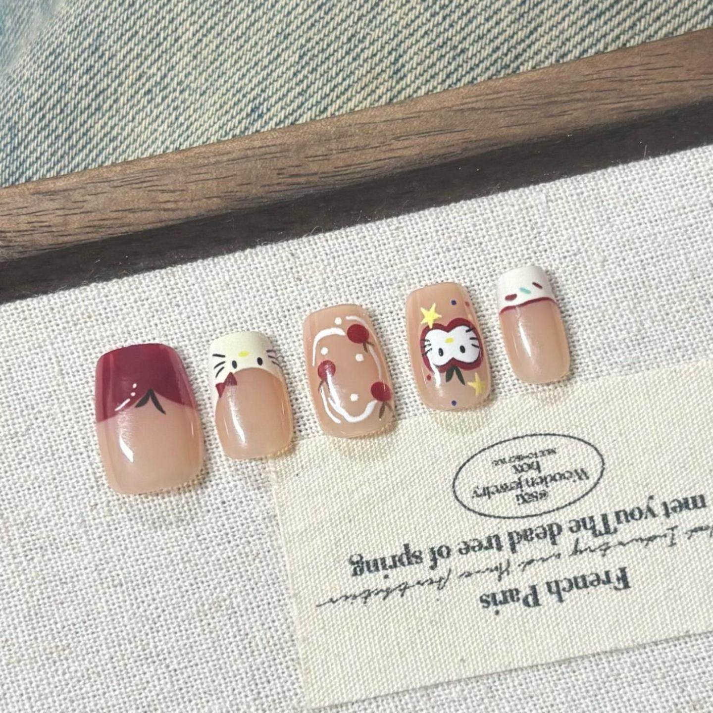 超可爱苹果kitty显白儿童穿戴甲美甲可拆卸短甲片手工甜妹ins手绘,淘宝优惠券,粉丝福利购,淘宝优惠卷