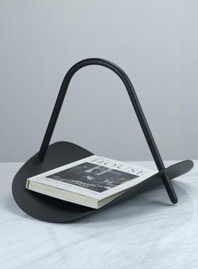 现代简约TGV金属提客篮书架杂志摆架件样板房饰售楼处书房厅软装