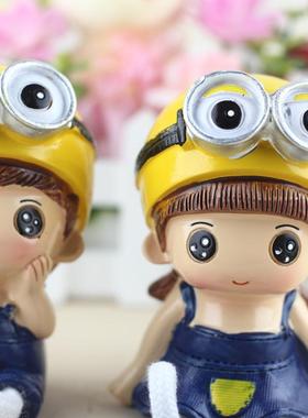 创意一家三口树脂吊脚娃娃家居装饰品摆件客厅卧室酒柜隔板摆设