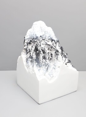 现代简约创意雪山摆件样板房售楼处桌博古架书桌办公室古典工艺品
