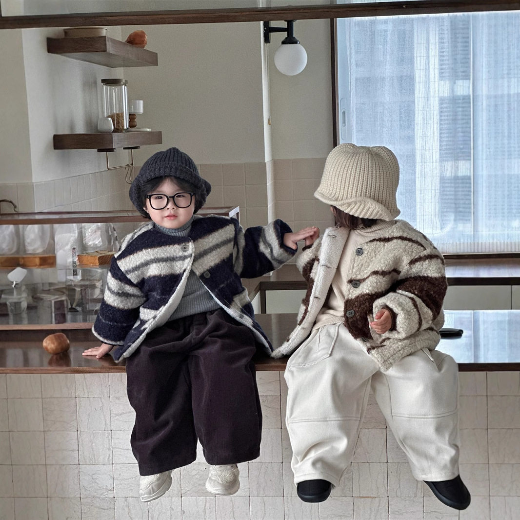 2025新款蒙田童装复古学院风外套A类羊羔圈圈绒冬款加厚保暖,淘宝优惠券,粉丝福利购,淘宝优惠卷