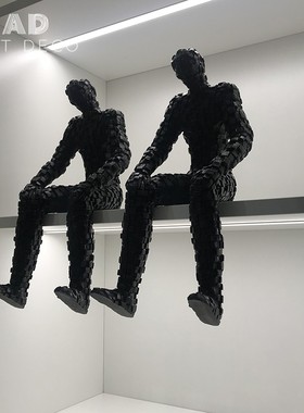 黑白色人物摆件现代极简约寝室样板间桌面坐着马赛克人物树脂饰品