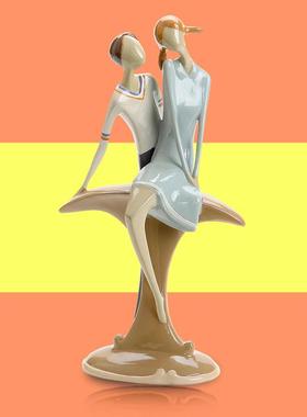 现代简约情人节情侣摆件婚庆工艺礼品创意家装电视柜装饰品