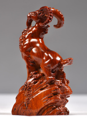 花梨木雕羊摆件实木雕刻木质生肖羊红木工艺品办公室客厅家居礼品